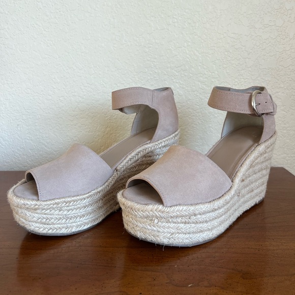 MARC FISHER LTD - Alita Platform Wedge
Espadrille Sandal - Picture 4 of 6